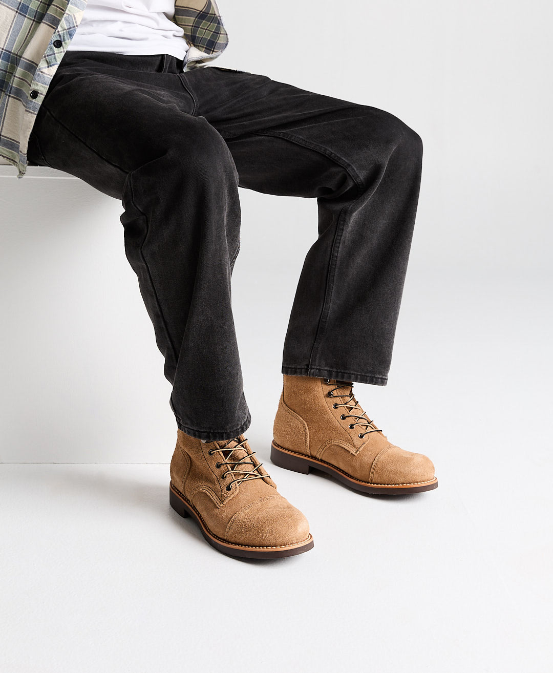 The Anderson — Brown Suede