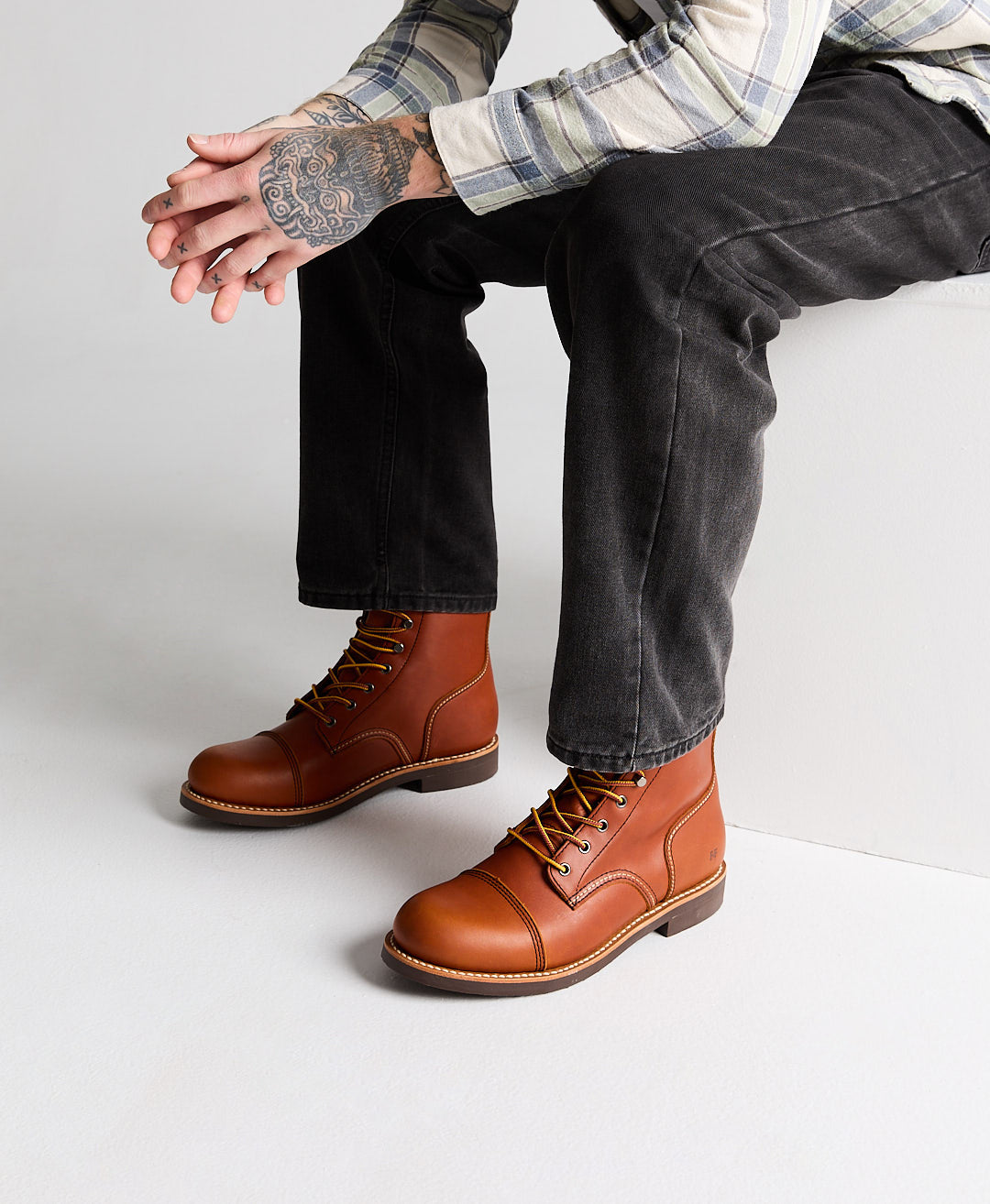 The Anderson — Tan Leather